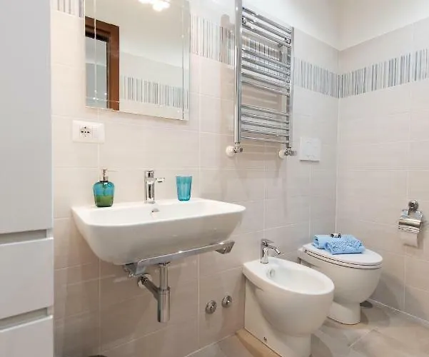 Circus Maximus N 1-at 400m Metro *