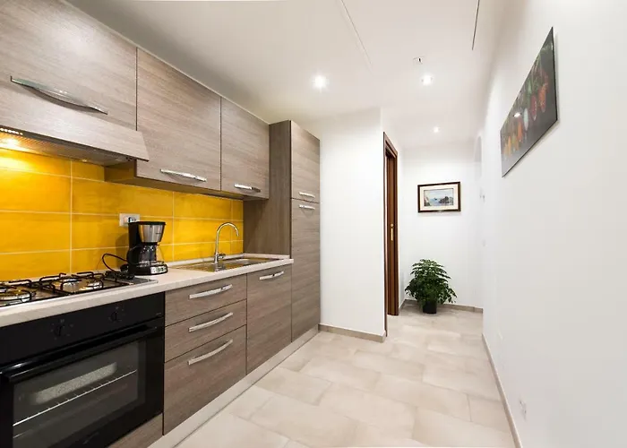 Circus Maximus N 1-at 400m Metro *